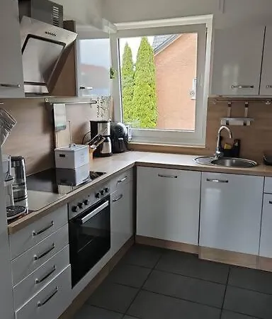 Fuer Gaeste Mit Niveau,monteurewohnung Mit 3 Separaten Schlafzimmern,parkplatz Fuer Grosses Fahrzeug Vorhanden 8,5m Lang Wadersloh