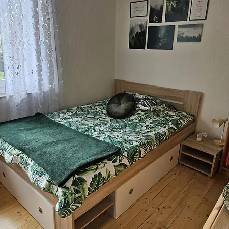 Fuer Gaeste Mit Niveau,monteurewohnung Mit 3 Separaten Schlafzimmern,parkplatz Fuer Grosses Fahrzeug Vorhanden 8,5m Lang 아파트 웨더스롯