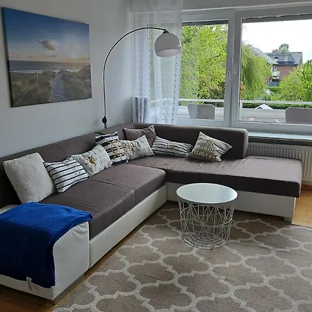 Fuer Gaeste Mit Niveau,monteurewohnung Mit 3 Separaten Schlafzimmern,parkplatz Fuer Grosses Fahrzeug Vorhanden 8,5m Lang