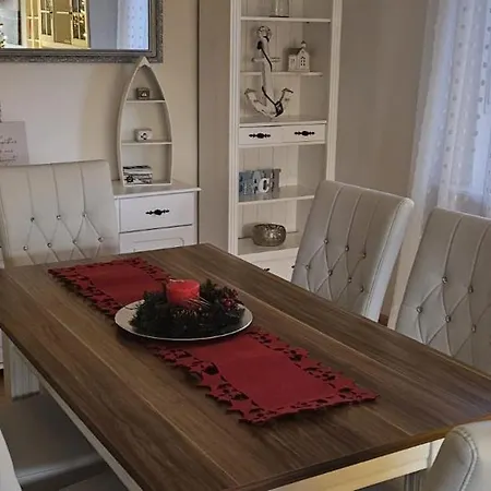 Apartment Für Gäste Mit Niveau,monteurewohnung Mit 2 Schlafzimmern,parkplatz Für Großes Fahrzeug Vorhanden 8,5m Lang *