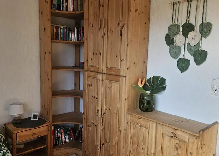 Fuer Gaeste Mit Niveau,monteurewohnung Mit 3 Separaten Schlafzimmern,parkplatz Fuer Grosses Fahrzeug Vorhanden 8,5m Lang 公寓