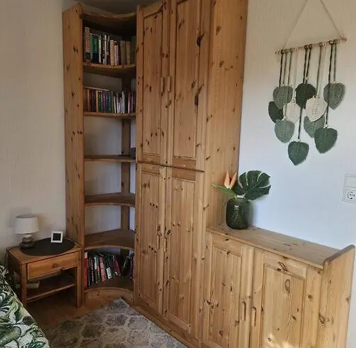 公寓 Fuer Gaeste Mit Niveau,monteurewohnung Mit 3 Separaten Schlafzimmern,parkplatz Fuer Grosses Fahrzeug Vorhanden 8,5m Lang *