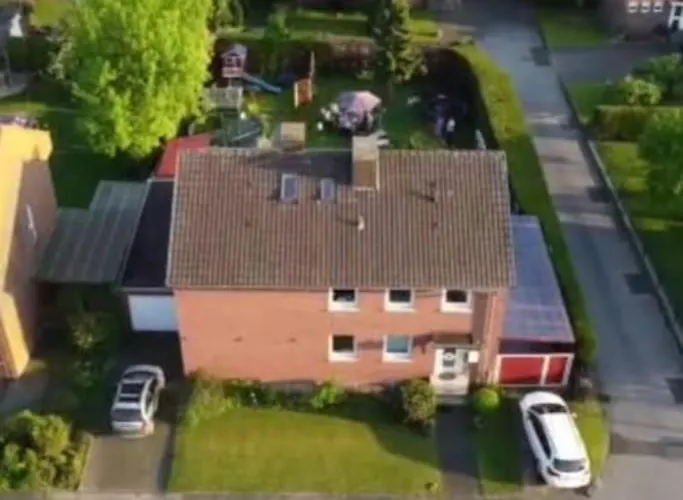 公寓 Fuer Gaeste Mit Niveau,monteurewohnung Mit 3 Separaten Schlafzimmern,parkplatz Fuer Grosses Fahrzeug Vorhanden 8,5m Lang