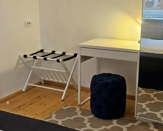 Fuer Gaeste Mit Niveau,monteurewohnung Mit 3 Separaten Schlafzimmern,parkplatz Fuer Grosses Fahrzeug Vorhanden 8,5m Lang 公寓 *